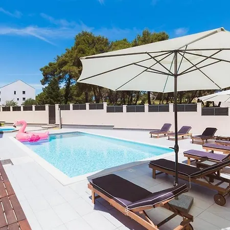 빌라 Luxury With A Swimming Pool - Diklo, - 22230 자다르