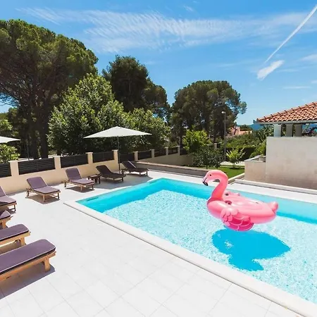 Luxury With A Swimming Pool - Diklo, - 22230 * Zadar