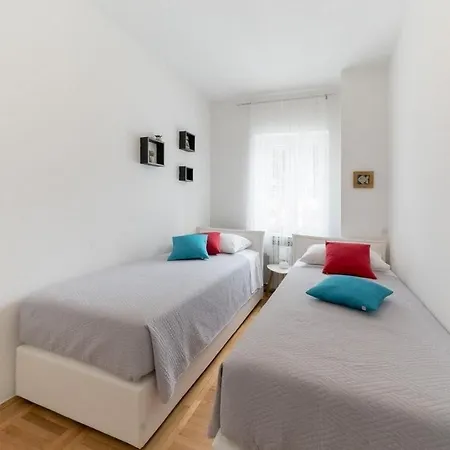 Luxury With A Swimming Pool - Diklo, - 22230 빌라 자다르