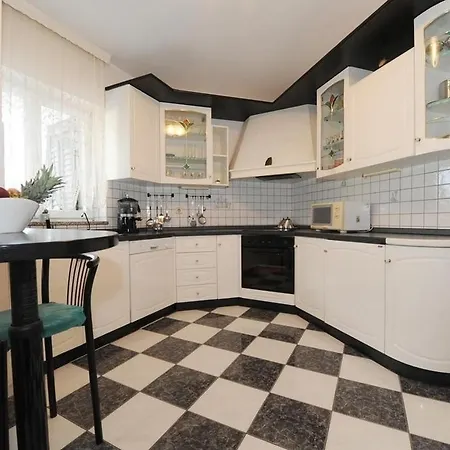 Luxury With A Swimming Pool - Diklo, - 22230 *