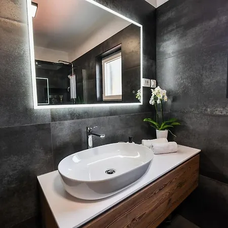 Luxury With A Swimming Pool - Diklo, - 22230 Zadar