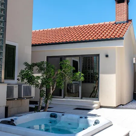 Villa Luxury With A Swimming Pool - Diklo, - 22230 *