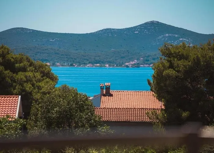 Luxury With A Swimming Pool - Diklo, - 22230