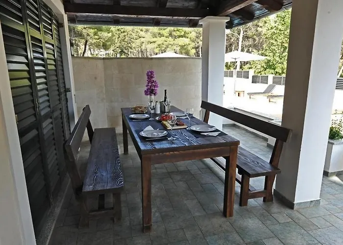 Luxury With A Swimming Pool - Diklo, - 22230 *