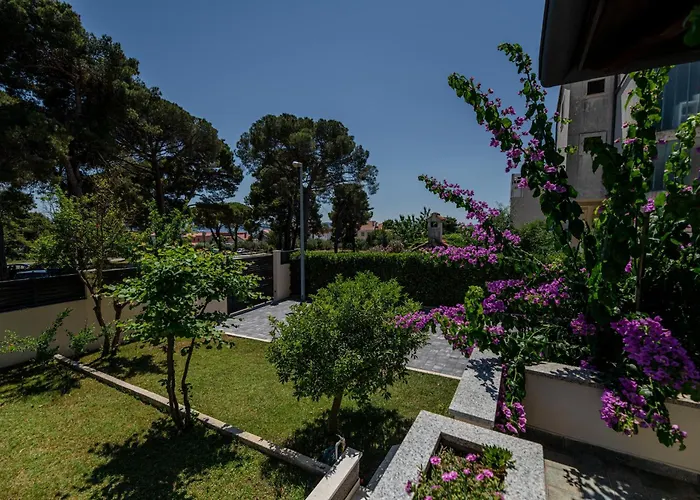 Luxury With A Swimming Pool - Diklo, - 22230 *